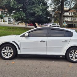 Chevrolet Cruze  sedán ofrecido en Prado 