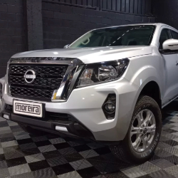 vendo: uy/nissan-frontier-xe-4x4-diesel-mt-2024