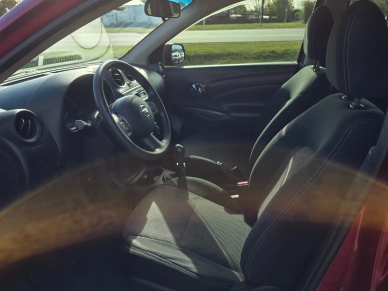 Imagen de  Manual  2014 Nissan Versa