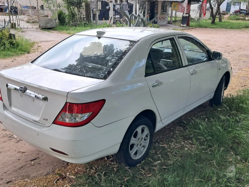 BYD usado en Montevideo