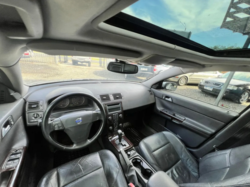 Venta en Uruguay de Volvo S40  4 puertas 