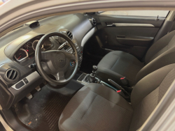 Chevrolet Aveo  sedán ofrecido en Unión 