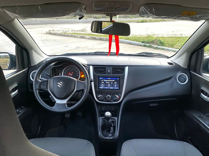 Modelo Celerio por dentro