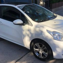 venta de Peugeot 208 usado