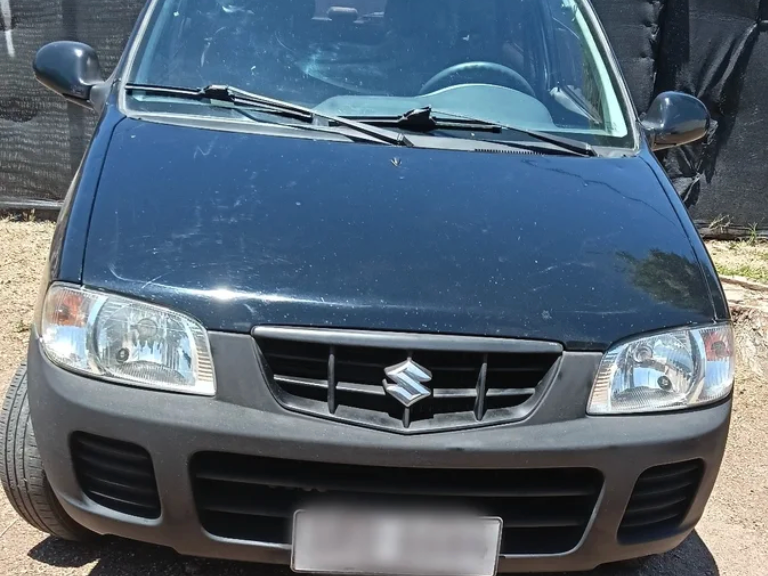 Suzuki Alto  hatchback ofrecido en Villa Española 