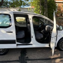 Peugeot Partner  furgón ofrecido en Salto 