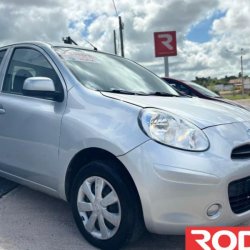 Venta en Uruguay de Nissan March  4 puertas 