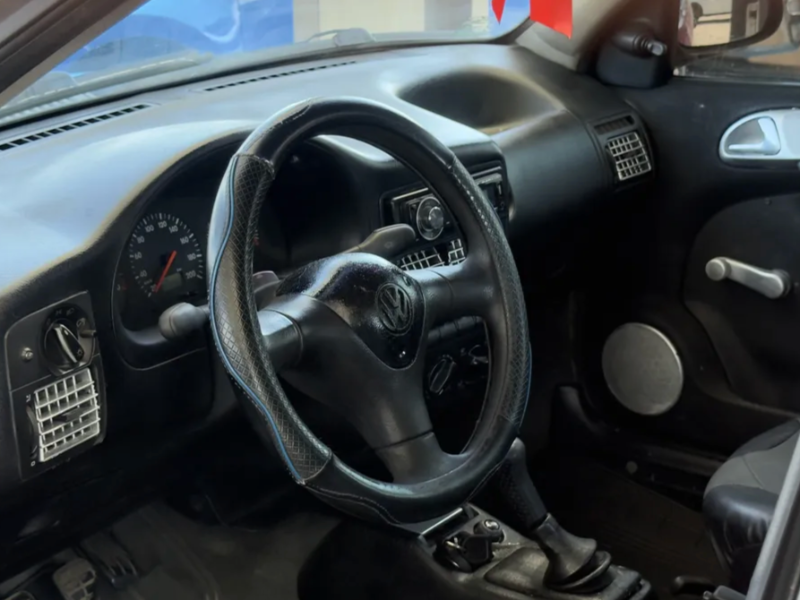 Venta en Uruguay de Volkswagen Parati  4 puertas 