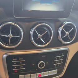 vista interna del Mercedes-Benz