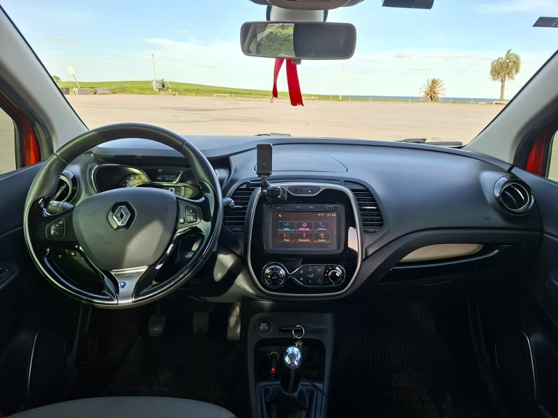 Modelo Captur por dentro