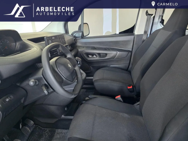 Venta en Uruguay de Peugeot Partner  4 puertas 
