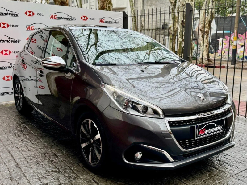 venta de Peugeot 208 usado