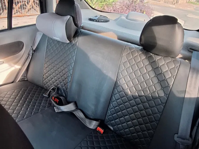 Venta en Uruguay de Renault Symbol  4 puertas 