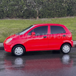Foto: Chevrolet Spark 1.0 Full 2009 - Hatchback Rojo Compacto con 178.000 km en Malvín