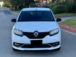 Venta en Uruguay de Renault Sandero  4 puertas 