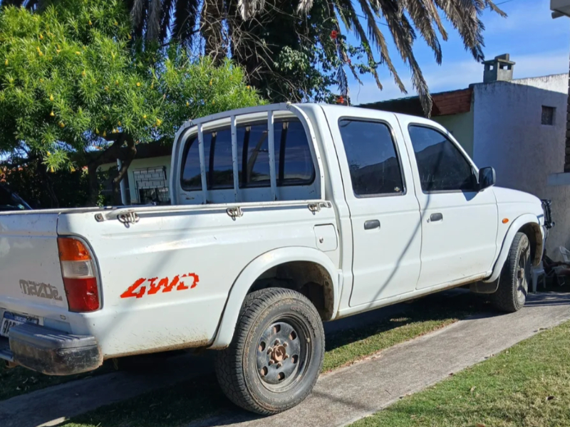 venta de Mazda UL51 LA1 usado