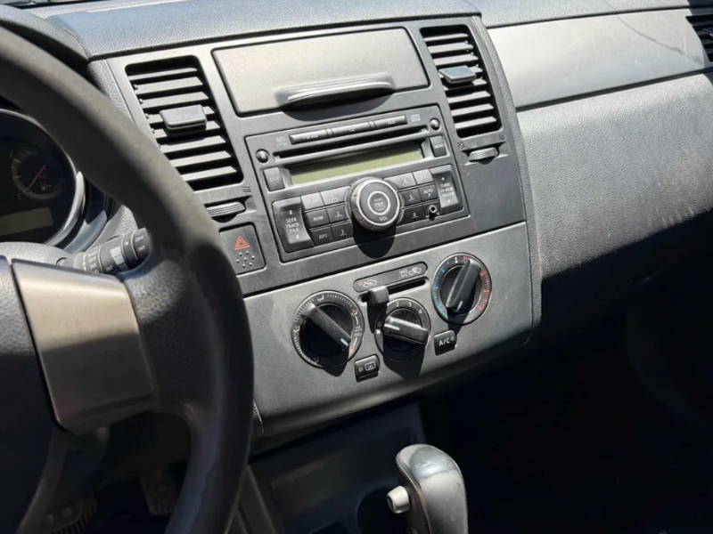 Imagen de  Automática  2010 Nissan Tiida