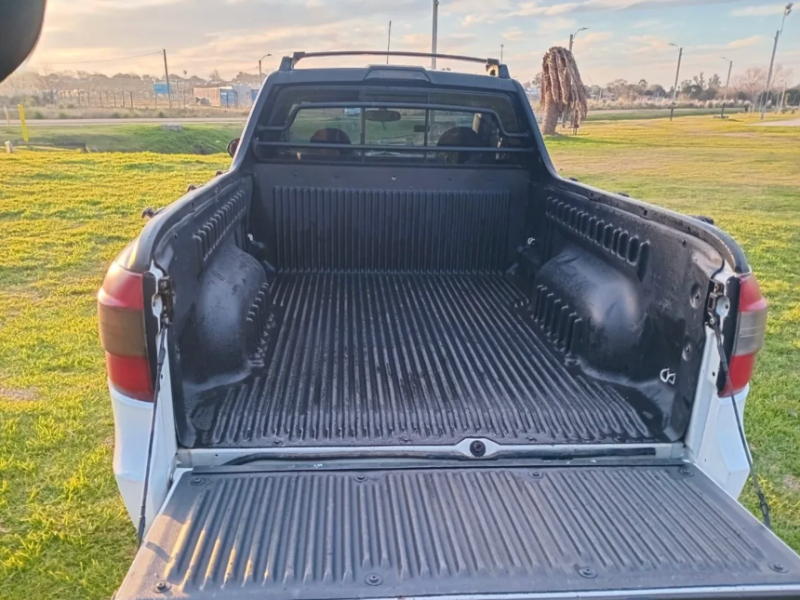 Venta en Uruguay de Chevrolet Montana  2 puertas 