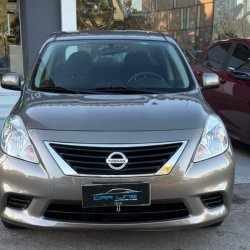 venta de Nissan Versa usado