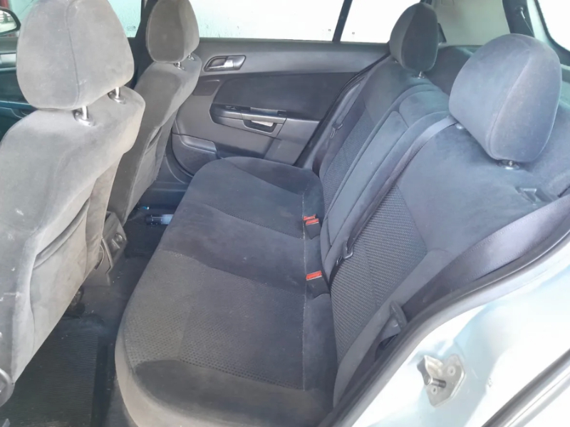 Chevrolet Vectra  hatchback ofrecido en Rivera 