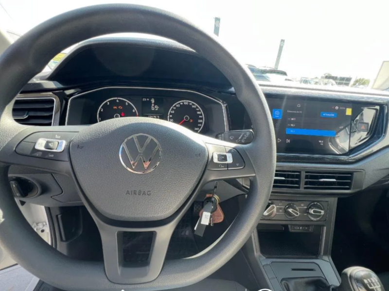 Volkswagen Polo Track Precio