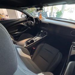 interior del vehículo en condiciones
